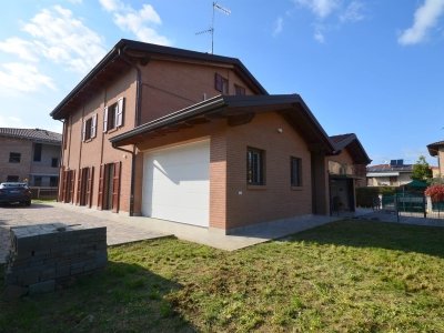 casa indipendente in vendita a Valsamoggia in zona Crespellano