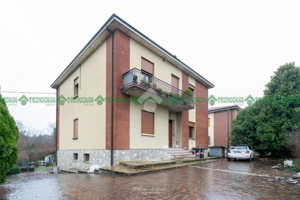 casa indipendente in vendita a Valsamoggia in zona Crespellano