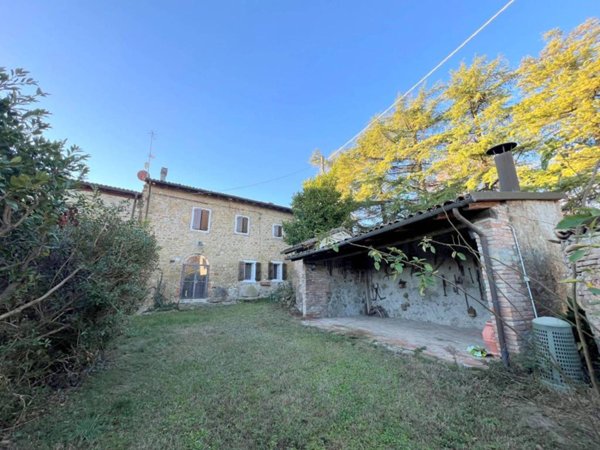 casa indipendente in vendita a Valsamoggia