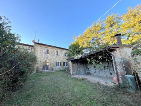 casa indipendente in vendita a Valsamoggia