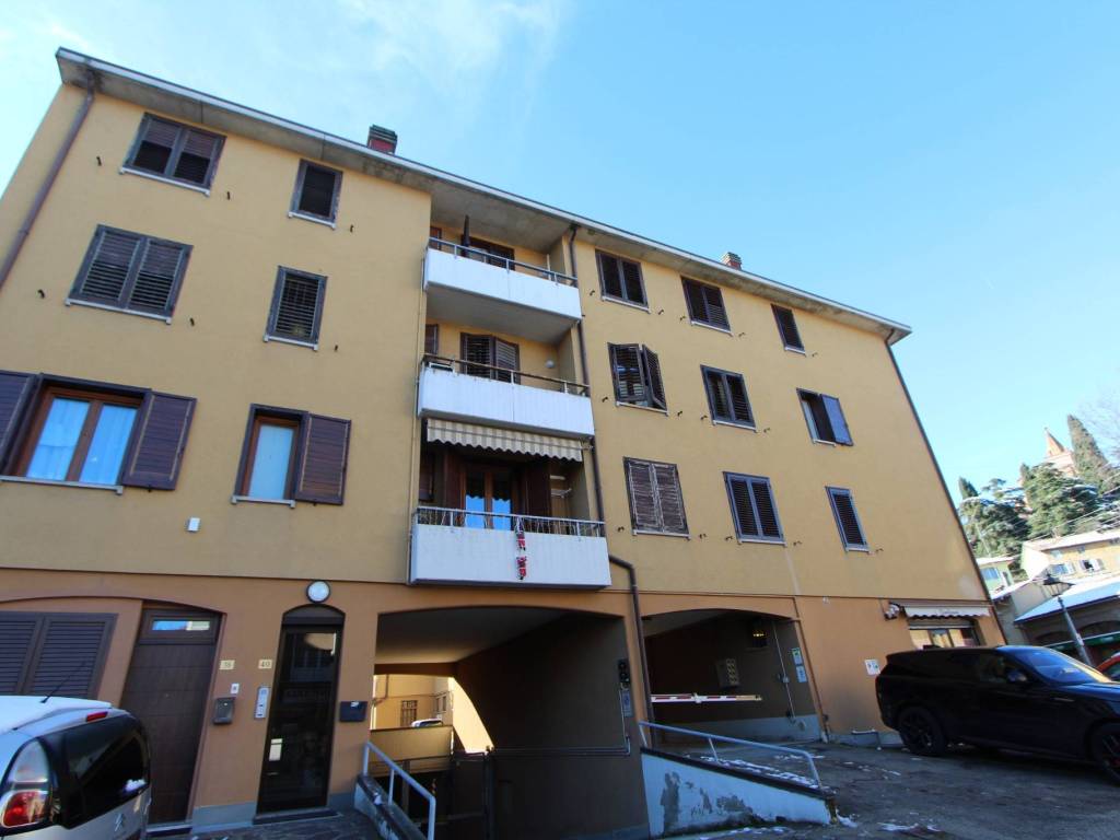 appartamento in vendita a Valsamoggia in zona Bazzano