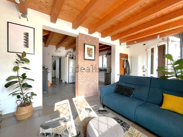 casa indipendente in vendita a Valsamoggia in zona Crespellano