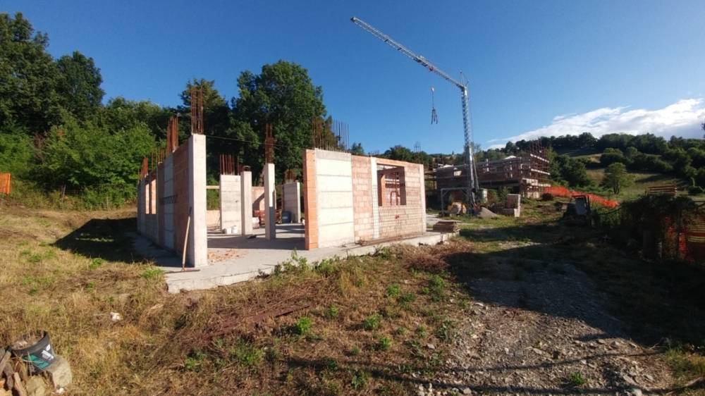 casa indipendente in vendita a Valsamoggia in zona Savigno