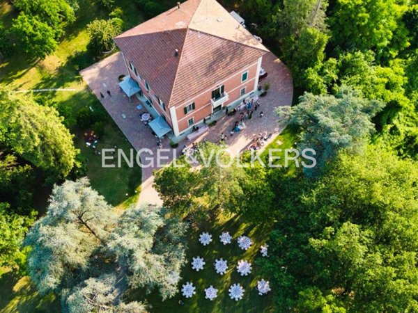 villa in vendita a Valsamoggia in zona Crespellano