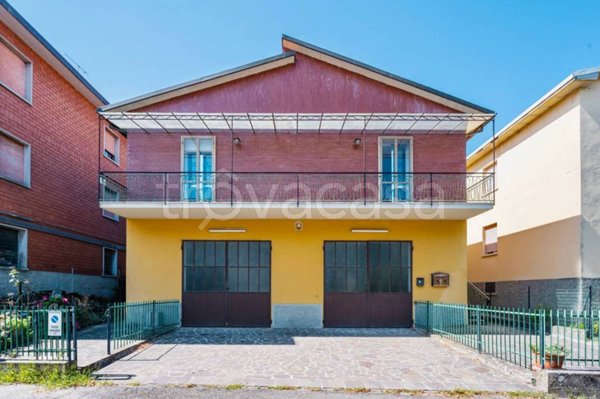 casa indipendente in vendita a Valsamoggia in zona Savigno