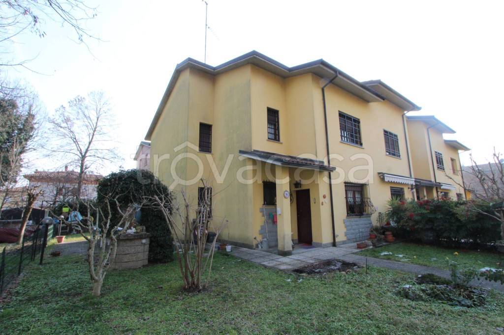 casa indipendente in vendita a Valsamoggia in zona Bazzano