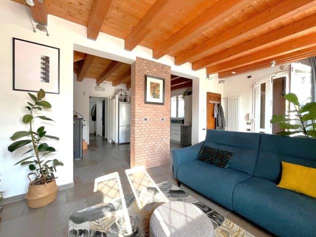 casa indipendente in vendita a Valsamoggia in zona Crespellano