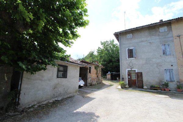 casa indipendente in vendita a Valsamoggia in zona Sant'Apollinare