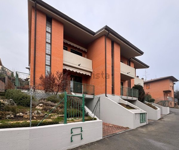 casa indipendente in vendita a Valsamoggia