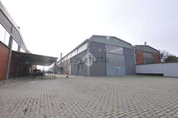 capannone in vendita a Valsamoggia