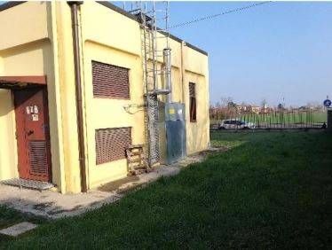 locale commerciale in vendita a Valsamoggia