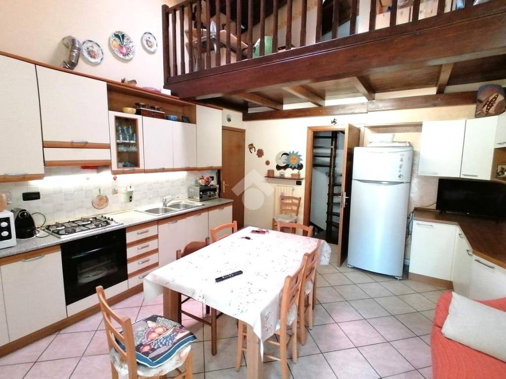 appartamento in vendita a Valsamoggia in zona Monteveglio