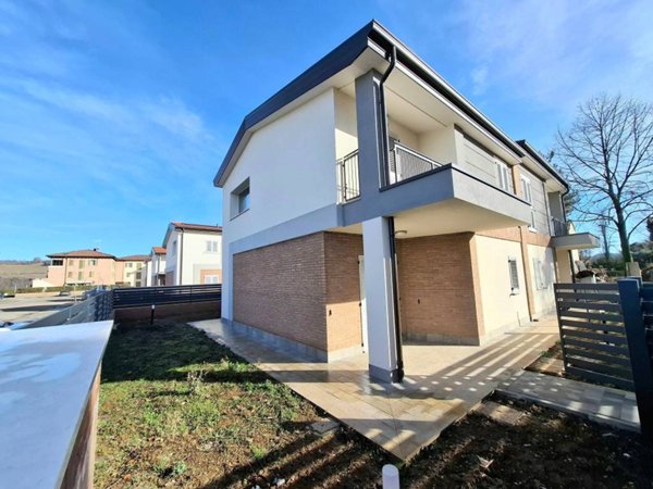 casa indipendente in vendita a Valsamoggia in zona Castelletto