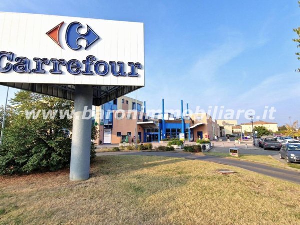 negozio in vendita a Valsamoggia in zona Bazzano