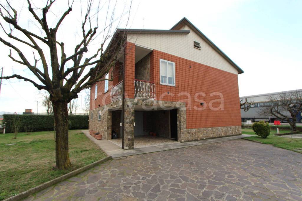 casa indipendente in vendita a Valsamoggia in zona Bazzano