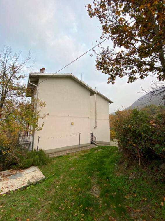 casa indipendente in vendita a Valsamoggia in zona Vedegheto