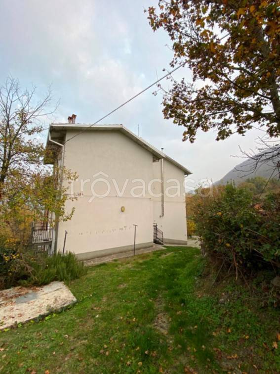 casa indipendente in vendita a Valsamoggia in zona Vedegheto