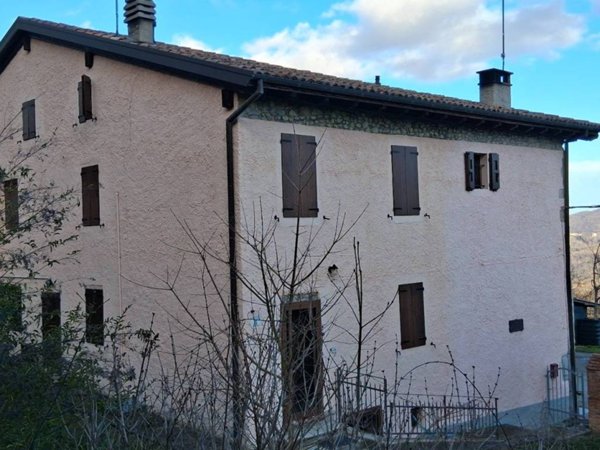 casa indipendente in vendita a Valsamoggia in zona Goccia