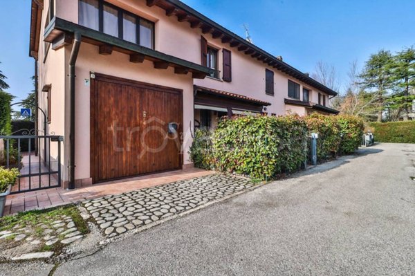casa indipendente in vendita a Valsamoggia
