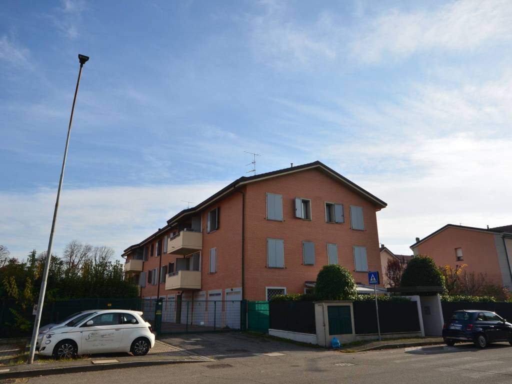 appartamento in vendita a Valsamoggia in zona Crespellano