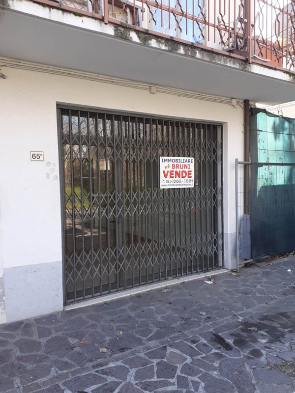 negozio in vendita a Valsamoggia in zona Samoggia