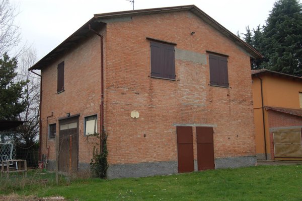 casa indipendente in vendita a Valsamoggia in zona Bazzano