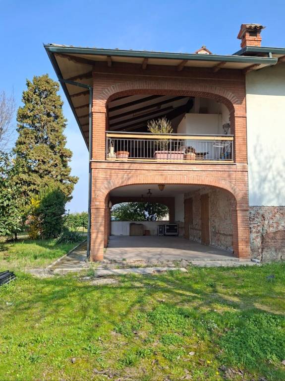 appartamento in vendita a Valsamoggia in zona Bazzano