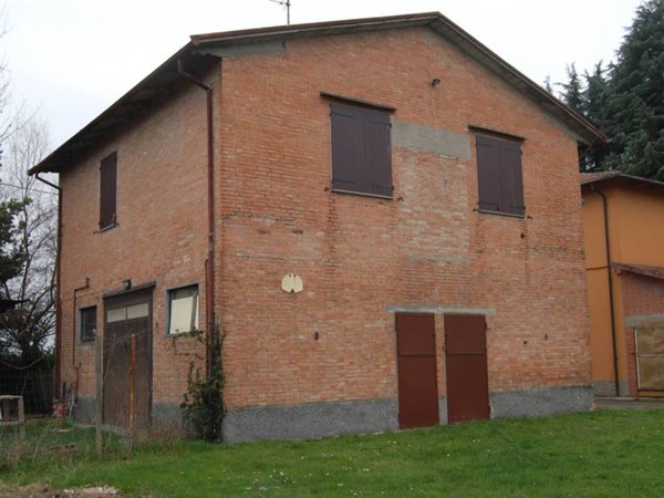 casa indipendente in vendita a Valsamoggia in zona Bazzano