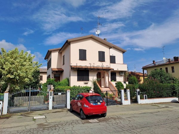 casa indipendente in vendita a Valsamoggia in zona Castelletto