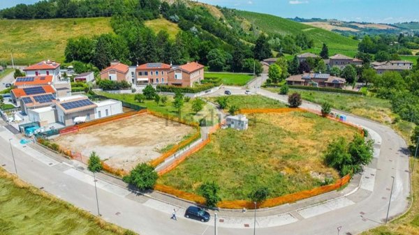 casa indipendente in vendita a Valsamoggia