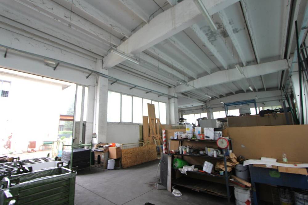 negozio in vendita a Valsamoggia in zona Bazzano