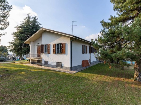 casa indipendente in vendita a Valsamoggia in zona Crespellano