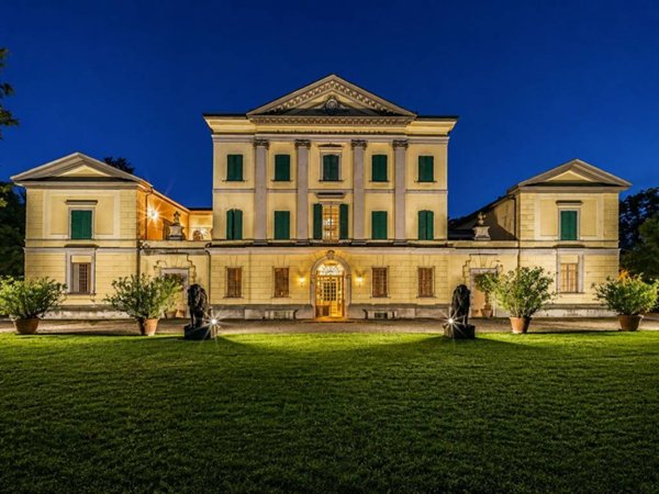 intera palazzina in vendita a Valsamoggia in zona Calcara