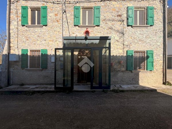 casa indipendente in vendita a Valsamoggia in zona Tiola