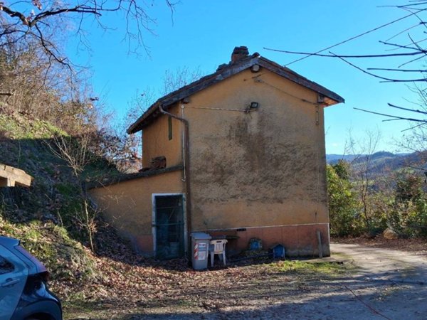 casa indipendente in vendita a Valsamoggia in zona Stiore