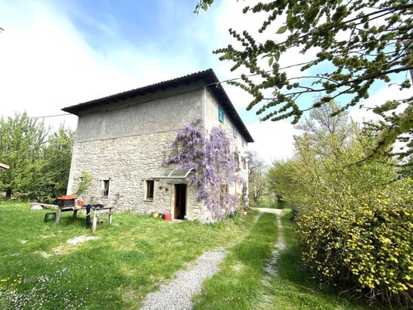 appartamento in vendita a Valsamoggia in zona Savigno