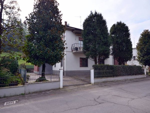 casa indipendente in vendita a Valsamoggia in zona Bazzano