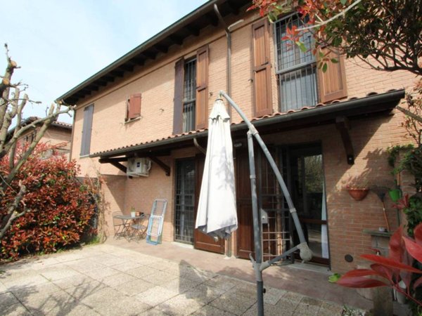 casa indipendente in vendita a Valsamoggia in zona Bazzano