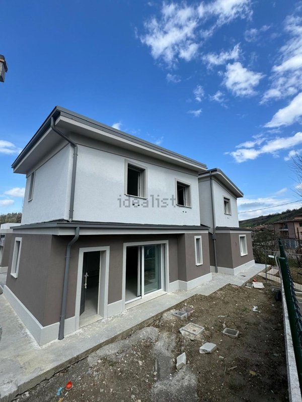 casa indipendente in vendita a Valsamoggia in zona Monteveglio