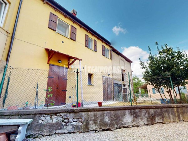 appartamento in vendita a Valsamoggia in zona Castelletto