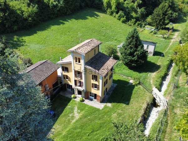 casa indipendente in vendita a Valsamoggia