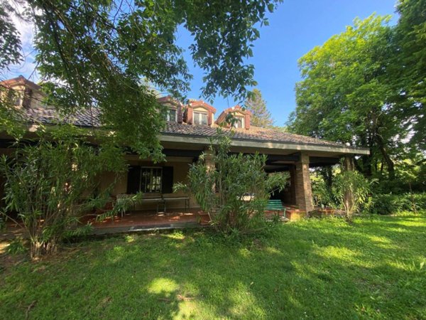 casa indipendente in vendita a Valsamoggia in zona Bazzano