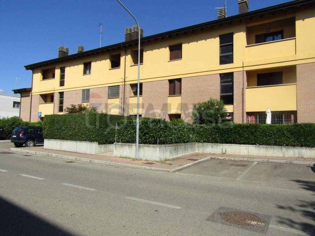 appartamento in vendita a Valsamoggia in zona Bazzano