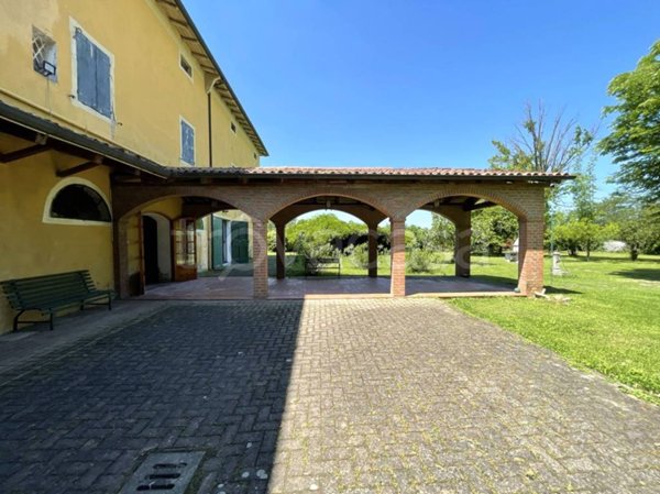 casa indipendente in vendita a Valsamoggia in zona Crespellano