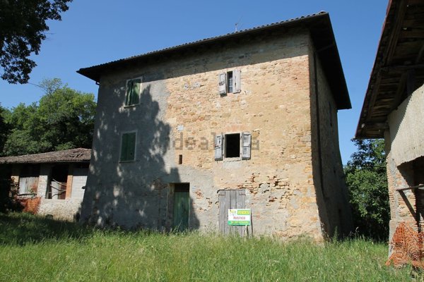 casale in vendita a Valsamoggia in zona Tiola