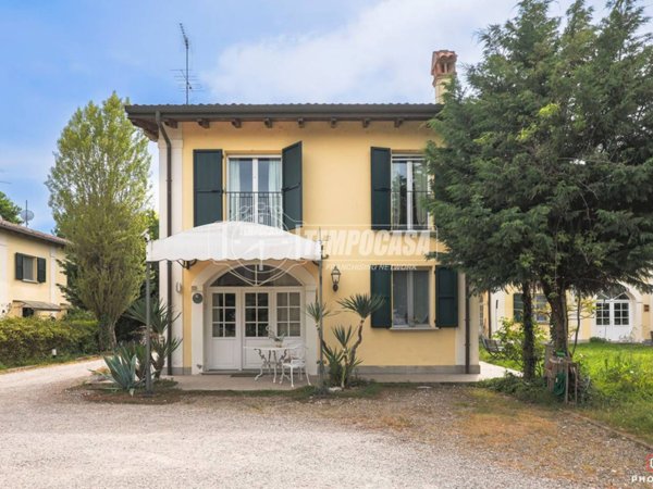 casa indipendente in vendita a Valsamoggia in zona Crespellano