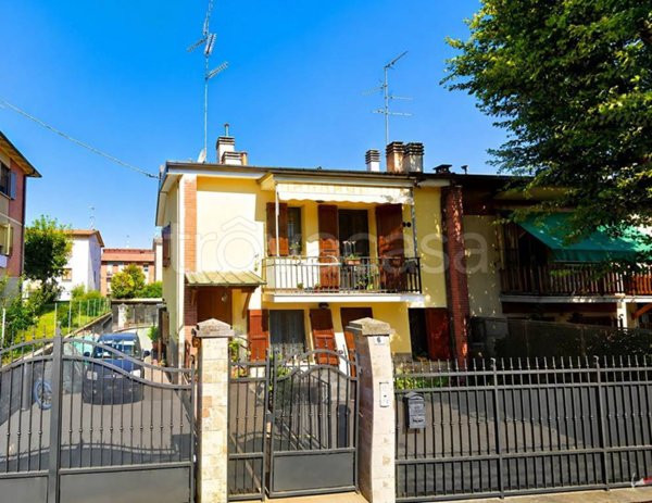 casa indipendente in vendita a Valsamoggia in zona Crespellano