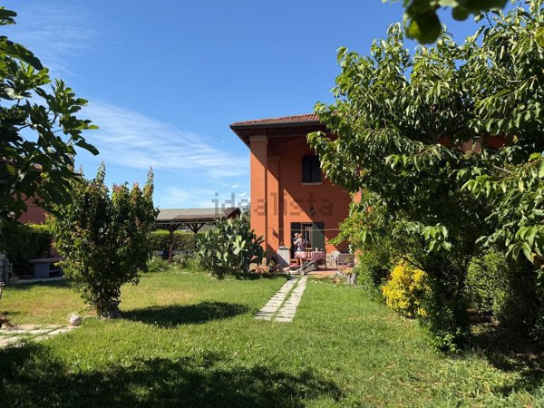 appartamento in vendita a Valsamoggia in zona Calcara