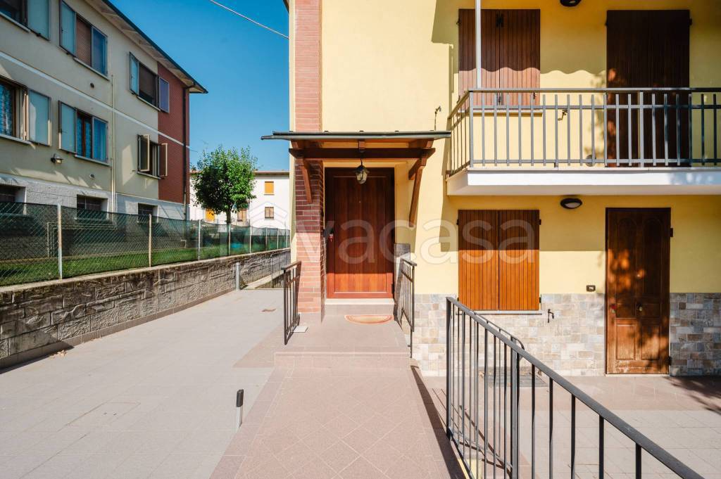 appartamento in vendita a Valsamoggia in zona Crespellano