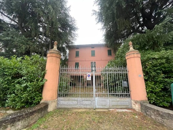 casa indipendente in vendita a Valsamoggia in zona Crespellano